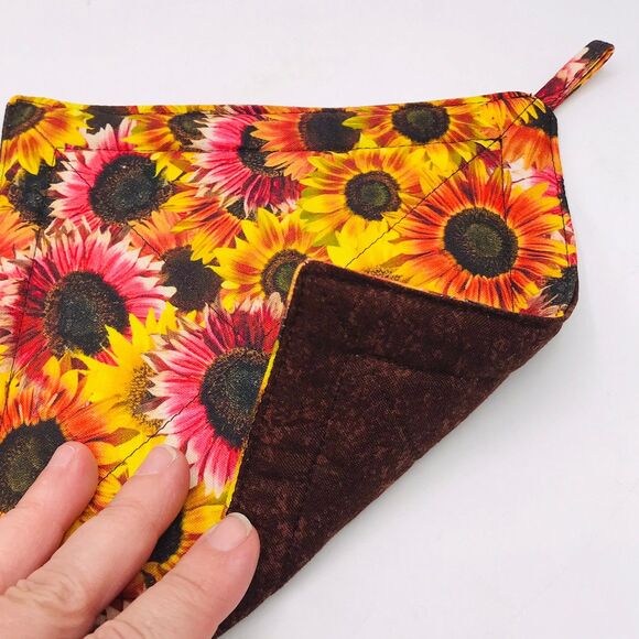 Oven Mitt Finger Hotpad, and Square Potholder Baking Gift Set, Sunflower Cottage - Picture 8 of 8